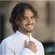 Insegnante di inglese con diploma presso la Alonso School of Dramatic Art