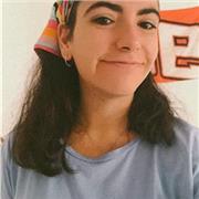 Estudiante de psicología que imparte clases de lengua catalana, lengua castellana, naturales y matemáticas