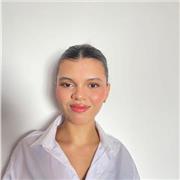 Étudiante en école d’ingénieur, j’offre des cours particuliers en mathématiques pour soutenir les élèves de tous les niveaux.