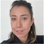 Profesora de artes culinarias, licenciada en Gastronomía. 
Clases a aficionados y nivel licenciatura