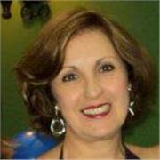 Professora de música com aulas dinâmicas e lúdicas