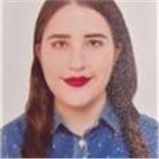 Profesional en servicio al cliente y aviación, con experiencia en capacitación, soporte a usuarios y comunicación efectiva