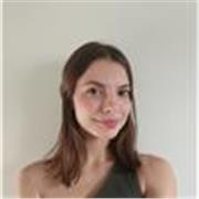 Soy una chica responsable con ganas de enseñar y a la vez de aprender de los más pequeños de la familia. 