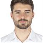 Profesional SEO/ GEO con clientes internacionales destinado a enseñar todo lo aprendido en el día a día.