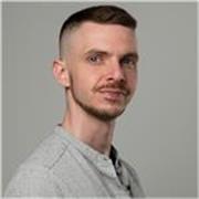 Professional English tutor, writer and author ready to help students to perfect their language skills