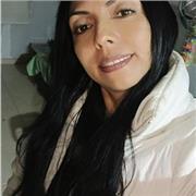 Profesional en lenguas modernas, con conocimientos plenos en ingles y español, apta para ayudar en la formación de niños y niñas