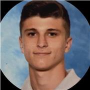 Cours de soutien scolaire à des élèves de primaires