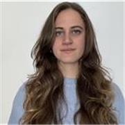Insegnante con oltre un anno di esperienza presso scuola privata, offre lezioni online ed in presenza di inglese, a studenti e a chiunque voglia migliorare il proprio livello della lingua! 