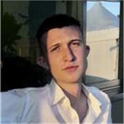 Buongiorno, sono Gabriele e offro ripetizioni individuali online in base alle necessità di ognuno.