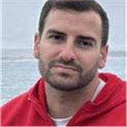 Profesor de natacion para niños y adolescentes de hasta 15 años, con mas de 8 años de experiencia en el sector