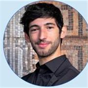 Professeur en droit, je peux enseigner aux jeunes élèves de STMG cette matière