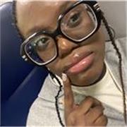 Sono una ragazza del quarto liceo linguistico. Insegno inglese,italiano e inglese. Sono madrelingua inglese