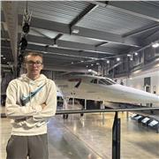 Maths tutor for GCSE and A level. Also further maths currently studying aerospace engineering at the University of Bristol