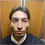 Ciao! Sono uno studente universitario e offro ripetizioni di inglese per studenti di elementari/ medie e il biennio del liceo