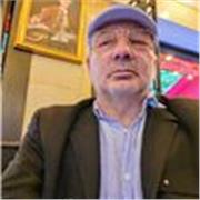 disponibile per lezioni private conorari da concordare prevalentemente nel pomeriggio