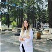 Medical tutor with MD degree and university experience teaching histology and biostatistics. Offering in-person and online lessons