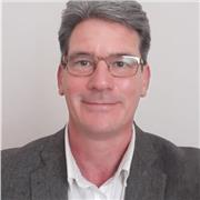 English language professional with over two decades of teaching experience.