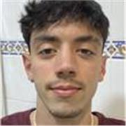 Soy Jorge, un estudiante de magisterio infantil que le apasiona la docencia. Tengo experiencia dando clases a varias edades.