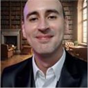 Profesor de Historia imparte clases online para alumnos de nivel secundario