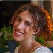 Studentessa universitaria offre ripetizioni e aiuto compiti in inglese, italiano e matematica (elementari e medie)