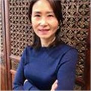 I am a native Korean speaker and experienced Korean language teacher who enjoys sharing my language and culture with others. 