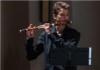 Studente al secondo anno di conservatorio, offro lezioni di flauto traverso e teoria musicale