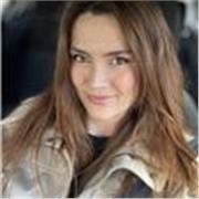 Türkisch-Tutorin für Kinder und Erwachsene – einfach, geduldig und effektiv lernen 