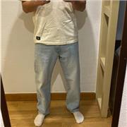 Estudiante con matriculas y experto en economía. Ideal para estudiantes de la ESO