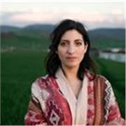 Doctora en Filosofía; he enseñado en prestigiosas universidades, centros culturales y sé adaptarme a distintas materias y niveles.