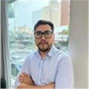 Professor de português, redação e literatura