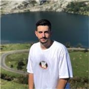 Imparto clases de Lengua a todo tipo de personas. Me adapto al nivel de cada alumno/a y lucho por conseguir resultados