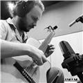 Guitarrista (argentino) profesional y docente -título oficial- de tango y folklore con más de 15 años de experiencia pedagógica