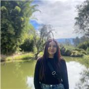Soy psicóloga clínica, sin embargo, he trabajado con niños, les he dado contención emocional