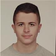 Soy una persona paciente y amable a la que le gusta interactuar con personas, es por eso que me encantaría poder hacerlo con niños de primaria.