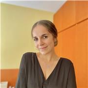 Profesora de Economía y Actividades Comerciales (apta para diversidad de edades)