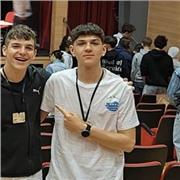 Cerchi un aiuto compiti per tuo figlio/a? Eccomi! Non esitare a contattarmi.