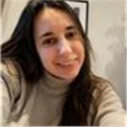 Enseignante d’anglais en collège et lycée depuis 5 ans, avec également de l'expérience en cours particuliers, je propose des cours