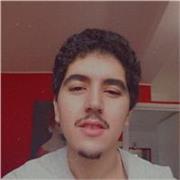 Sono uno studente universitario al secondo anno di economia e finanza 