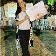 Profesora de inglés con título universitario y experiencia internacional ofrece clases dinámicas para todas las edades y niveles.