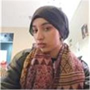 Étudiante en architecture, maîtrise le dessin, les logiciels de conception et les matières théoriques.