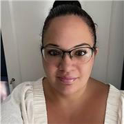 Soy una persona activa, dinámica y responsable. 
Soy monitora en tiempo libre y he trabajado en colegios