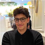 PhD candidate giving Programming Lessons