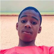 Le professeur qui fait à mon cours s'appelle monsieur Dor carlo