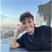 Soy una chica creativa con vision espacial, con ganas de enseñar y aprender de mis alumnos.