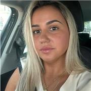 Profesora que imparte clases de matemáticas, Lengua, química y matemáticas desde infantil a bachillerato