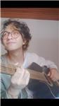 Profesor particular de guitarra con conocimientos en gramática y armonía intermedio
