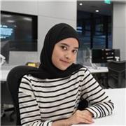 Hallo! Ich biete Englisch für alle Altersgruppen an. Außerdem biete ich auch Mathe auf Englisch an.