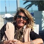 Laureata in Lettere e Filosofia