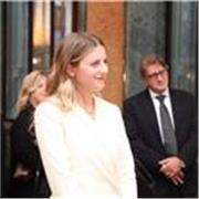 Laureata in filologia per lezioni di lingua e letteratura italiana o inglese