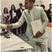 Lezioni di pugilato con un professionista per trasformare il corpo e la mente.